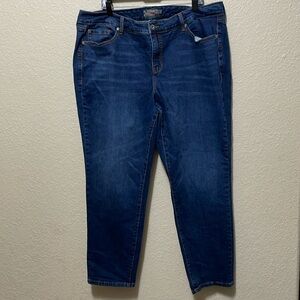 Torrid Vintage Stretch Boyfriend Straight Jeans. Very Good Condition. Size 22R.